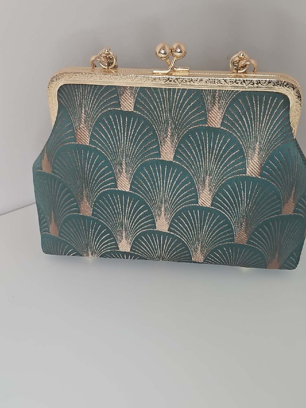 Vintage Evening Bag Gold Green Art Deco Clutch W Elegant Kisslock & Gold Chain